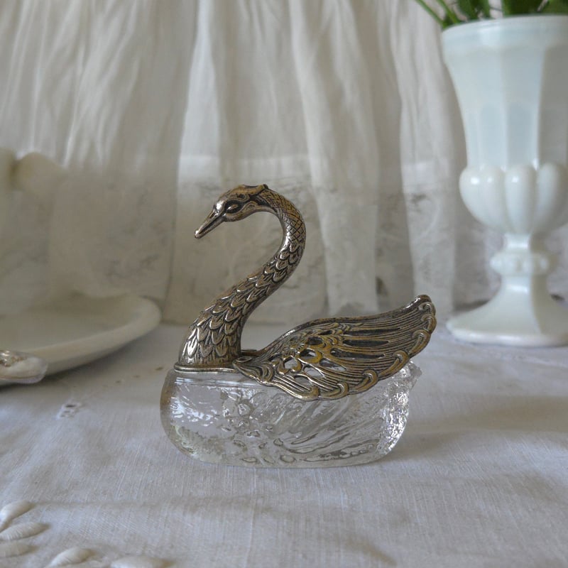 白鳥の塩入れ | リボンときどきネコ