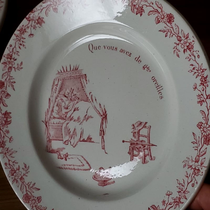 GIEN“赤ずきんちゃん”物語プレートセット | リボンときどきネコ