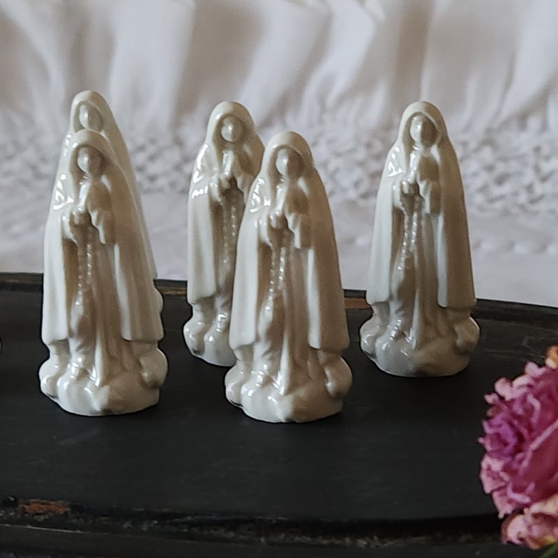 ミニマリア像 | リボンときどきネコ