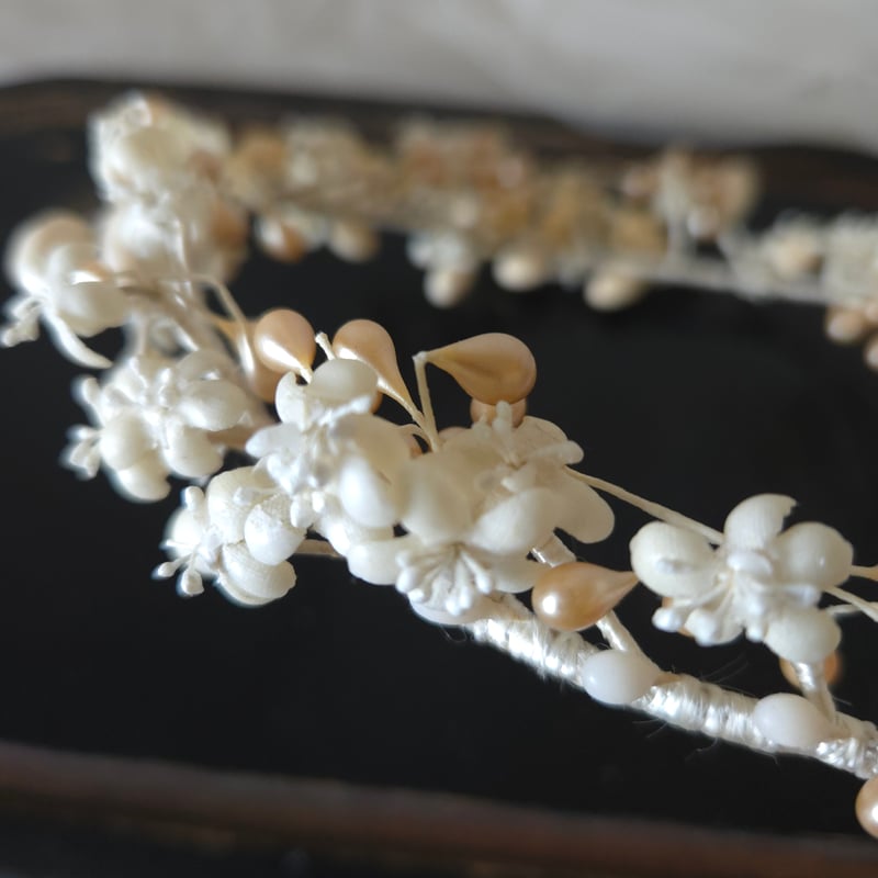 ワックスフラワーの花冠 | リボンときどきネコ