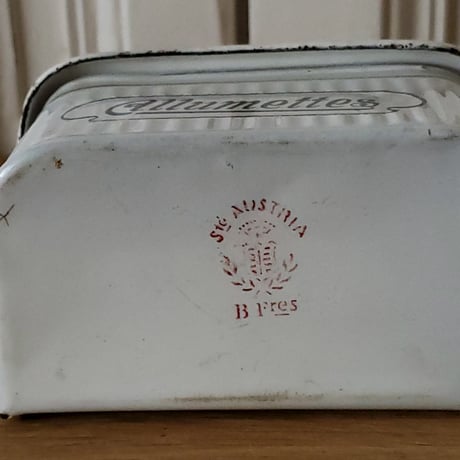 BF社アリュメット缶