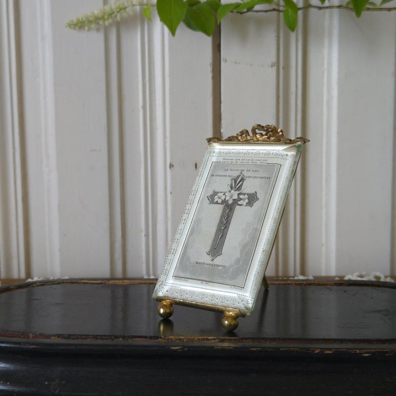 リボン厚ガラスフォトスタンド | リボンときどきネコ