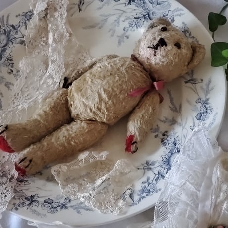 赤パッドの幼児体型クマちゃん