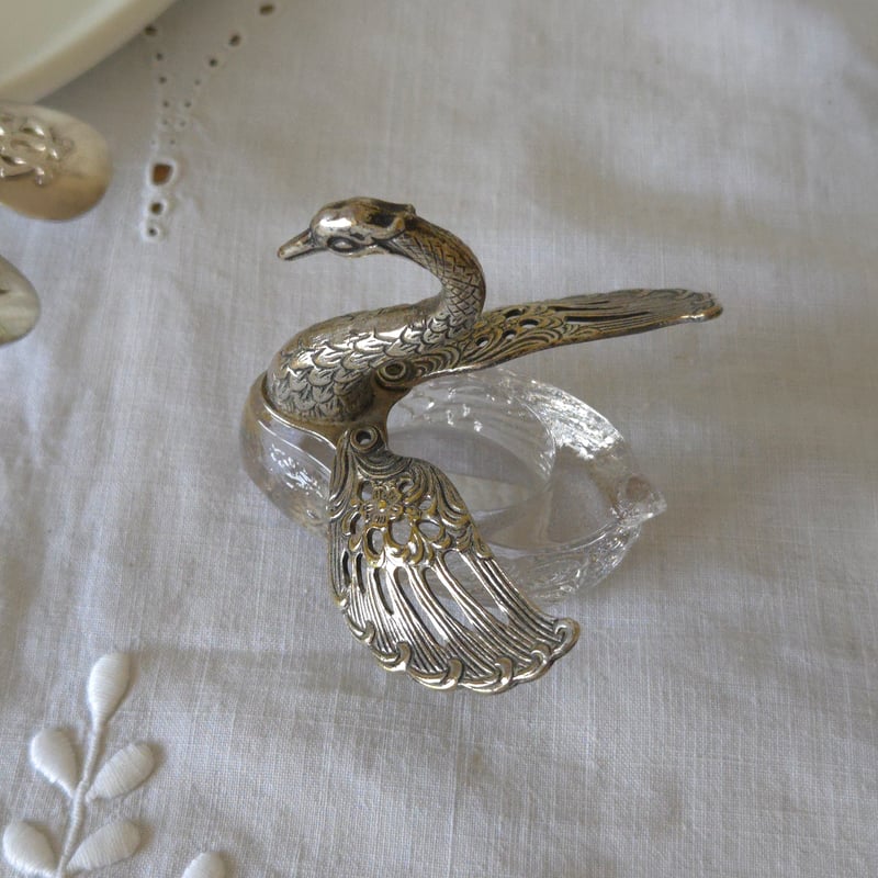 白鳥の塩入れ | リボンときどきネコ