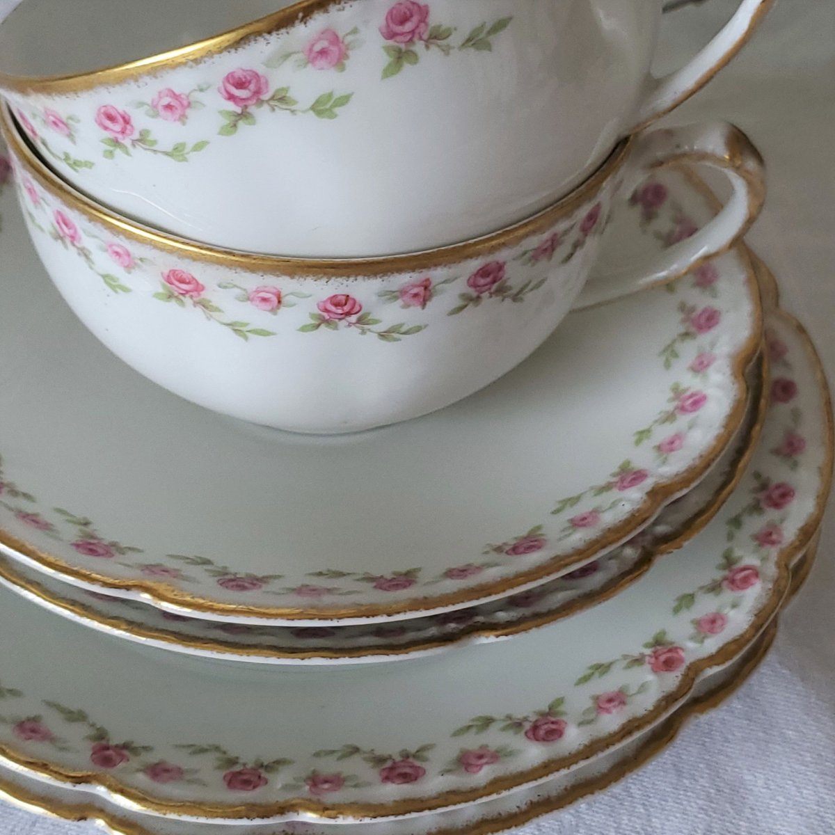 アビランドリモージュ金彩ガーランドのトリオペア