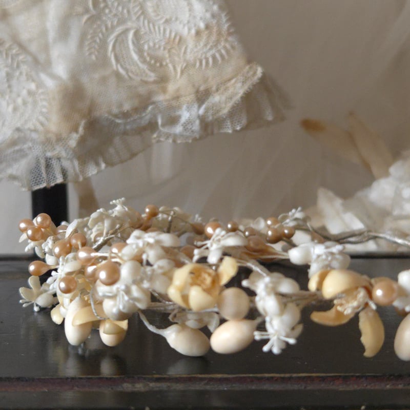 ワックスフラワーの花冠 | リボンときどきネコ