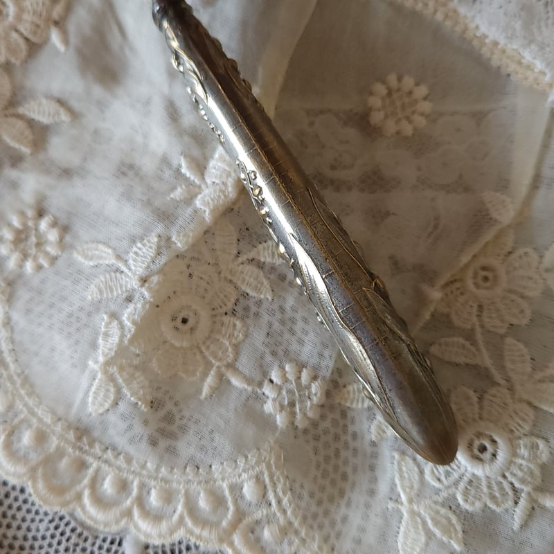 すずらんレリーフのペーパーナイフ | リボンときどきネコ