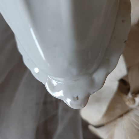 ポーセリン製キリストの聖水盤
