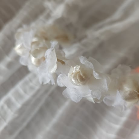 コミュニオン布花のティアラ