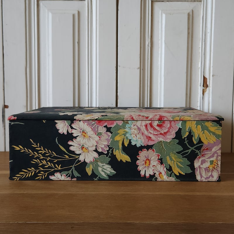 お値下げ　レア　アンティーク　カルトナージュ　花柄　オクタゴン カルトナージュ | Brocante de La Cocotte （フランスアンティーク