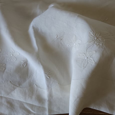 リネン花刺繍のピローケース
