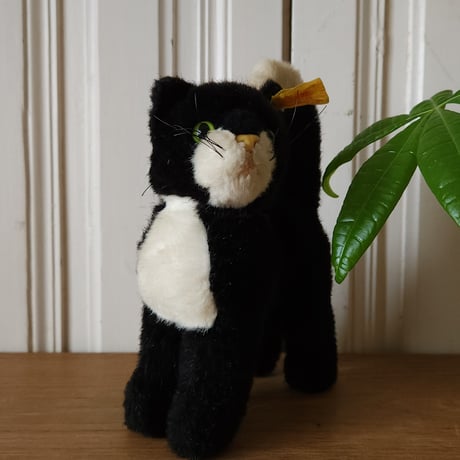 シュタイフ 黒猫