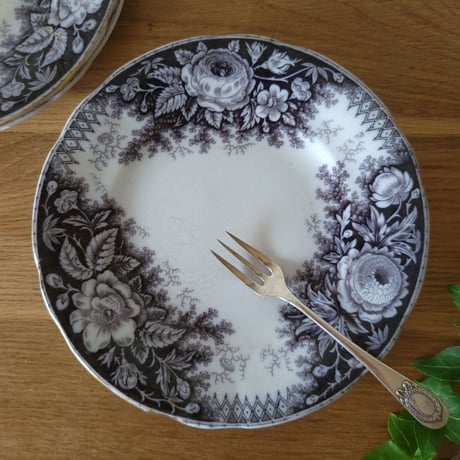 週末セール！美品　希少⭐︎ フランス　アンティーク　ジャルディニエール　底彫刻 週末セール！美品 希少⭐︎ フランス アンティーク