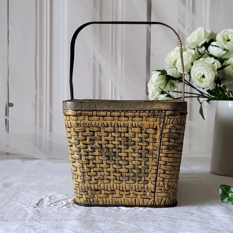 LUビスケットパニエ缶 | リボンときどきネコ