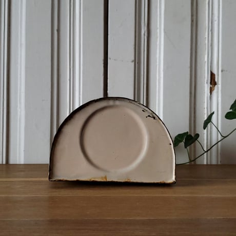 パンジーのホーローSEL缶