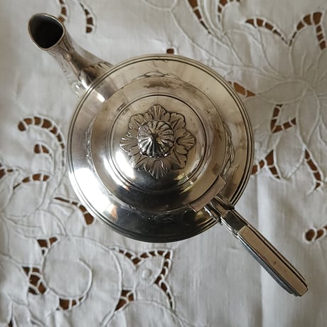 モノグラム入りカフェティエール