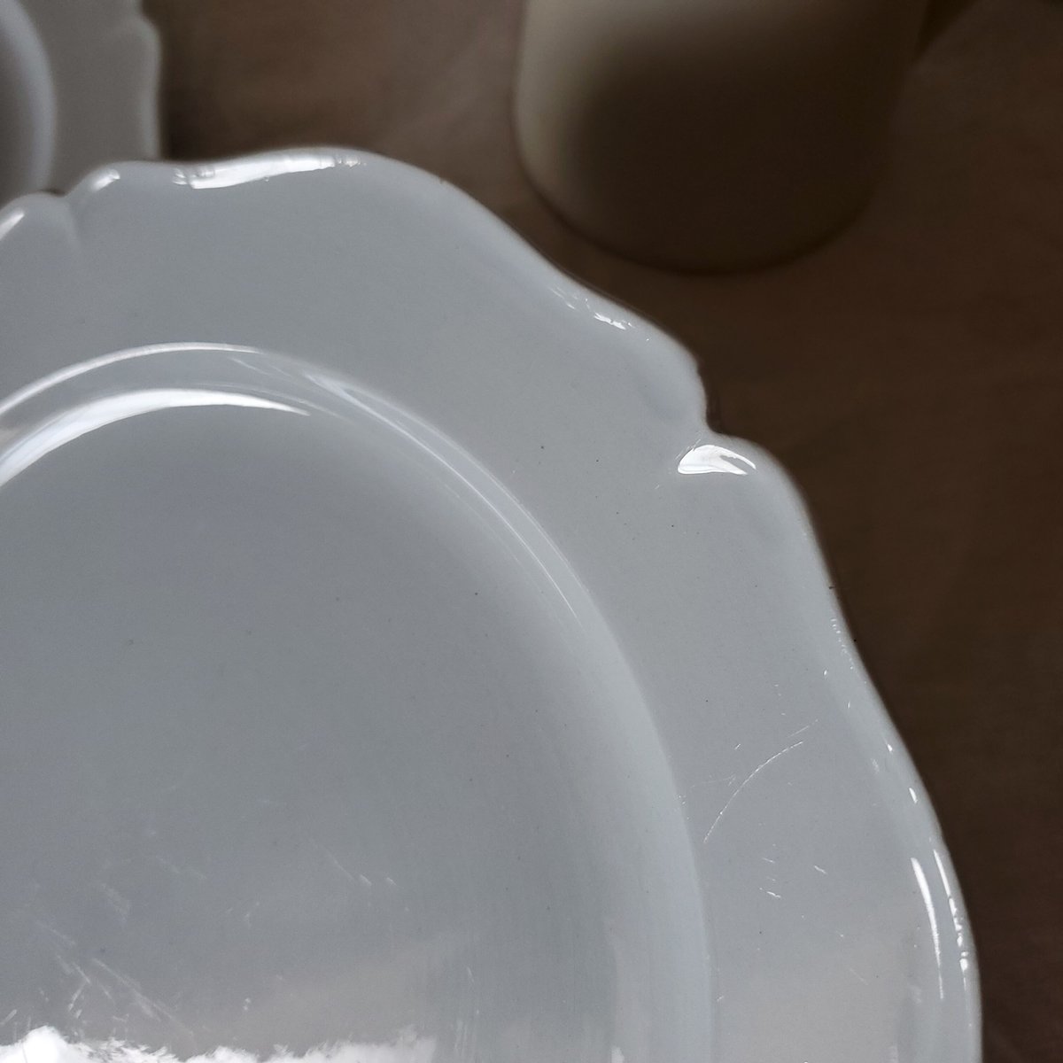 Montereauブルーグレーの花リムプレート | リボンときどきネコ