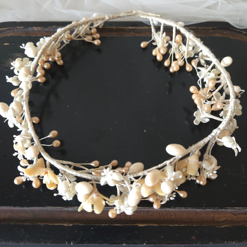 ワックスフラワーの花冠 | リボンときどきネコ