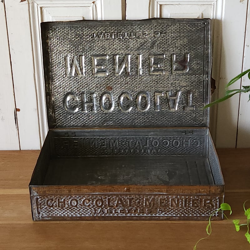 CHOCOLAT MENIER ショコラムニエTin缶 | リボンときどきネコ CHOCOLAT MENIER ショコラムニエTin缶 | リボンときどきネコ