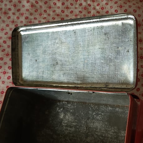 ハンドル付きTIN缶