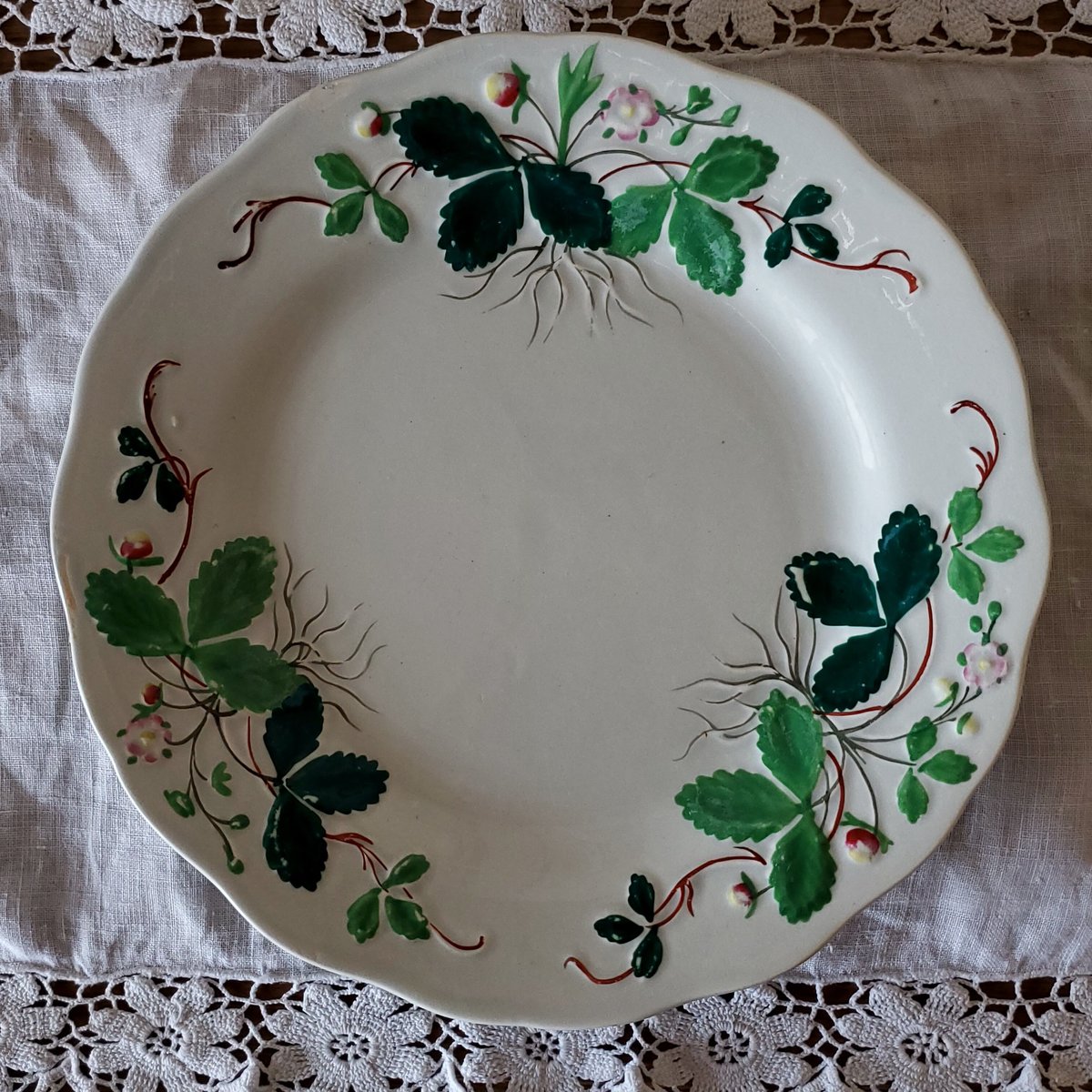 超美品19世紀クレイユエモントロー いちご皿FRAISEフランス