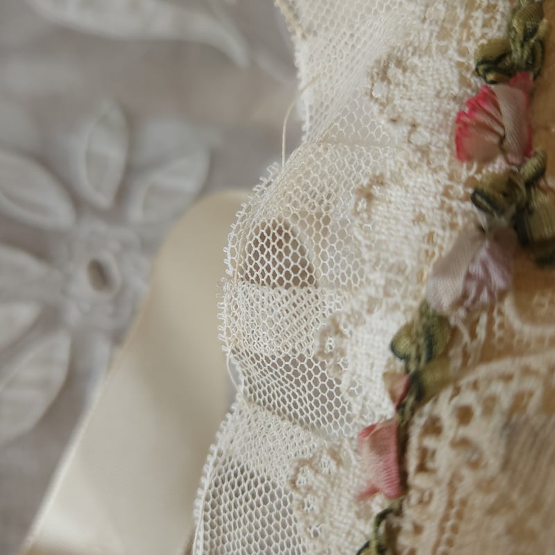 アンティーク ロココリボン 小物入れ　ケース　ボックス　レース　ローズトリム アンティーク ロココリボン 小物入れ ケース ボックス レース