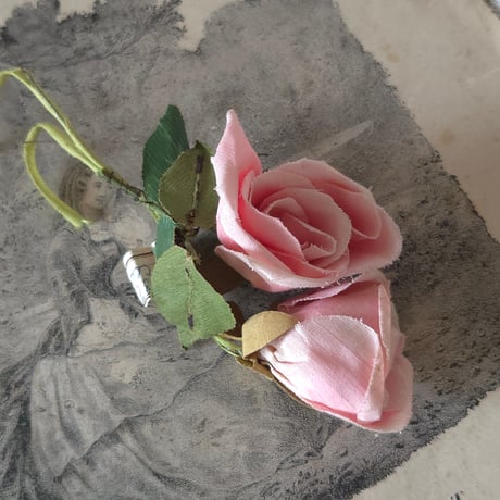 タグ付きピンク薔薇