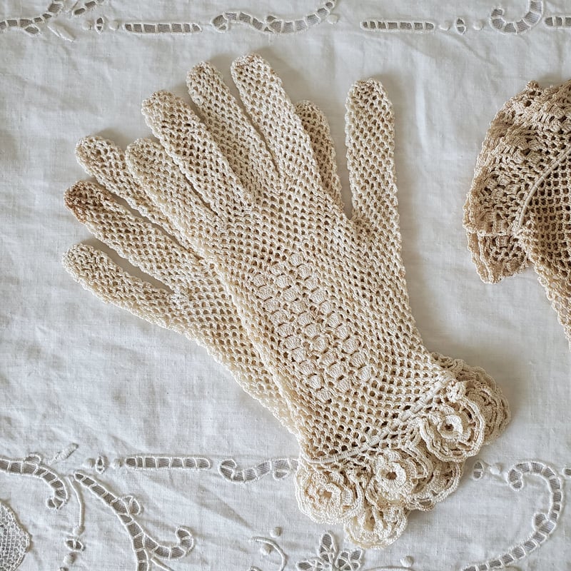生成り色のレースグローブ | リボンときどきネコ