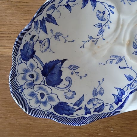 Creil et Montereauフローラ ラヴィエ