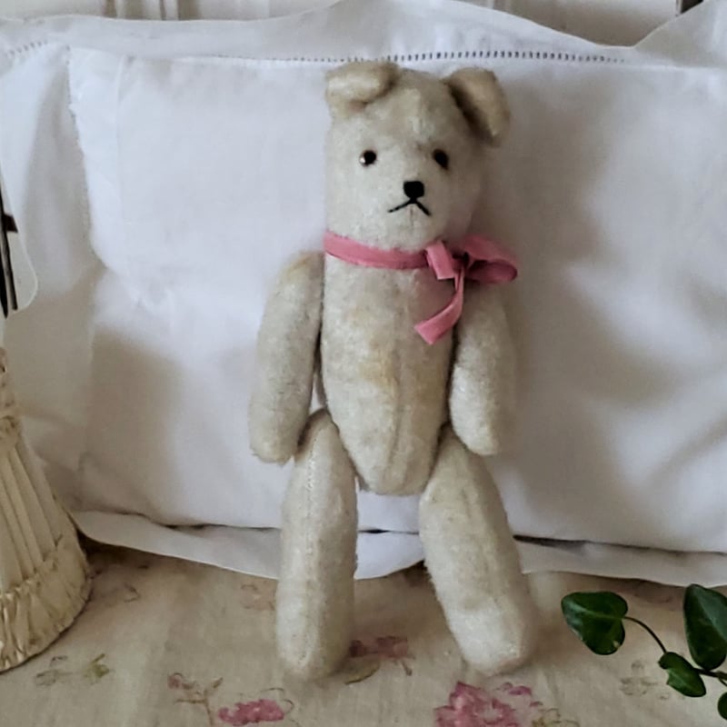 キティちゃんのフォルム　K18WG/YG 白蝶貝 黒蝶貝 チャーム 端正なお顔の白クマちゃん | リボンときどきネコ