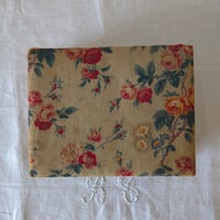 薔薇柄のカルトナージュボックス