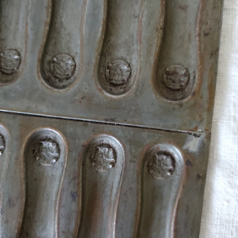 ラング・ド・シャ 猫のチョコレートモールド | リボンときどきネコ