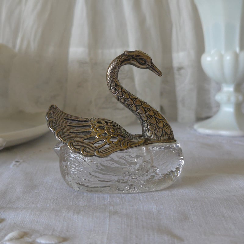 白鳥の塩入れ | リボンときどきネコ