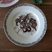 Choisy le roi サクランボのデザートプレート
