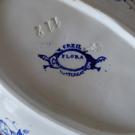 Creil et Montereauフローラ ラヴィエ