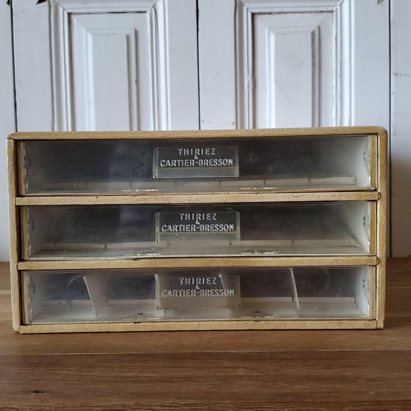 ティリエズ＆カルティエ・ブレッソンの3段ドロワー | リボンときどきネコ 