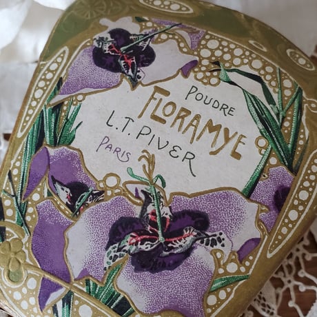 L.T.PIVER “FLORAMYE”パウダーボックス
