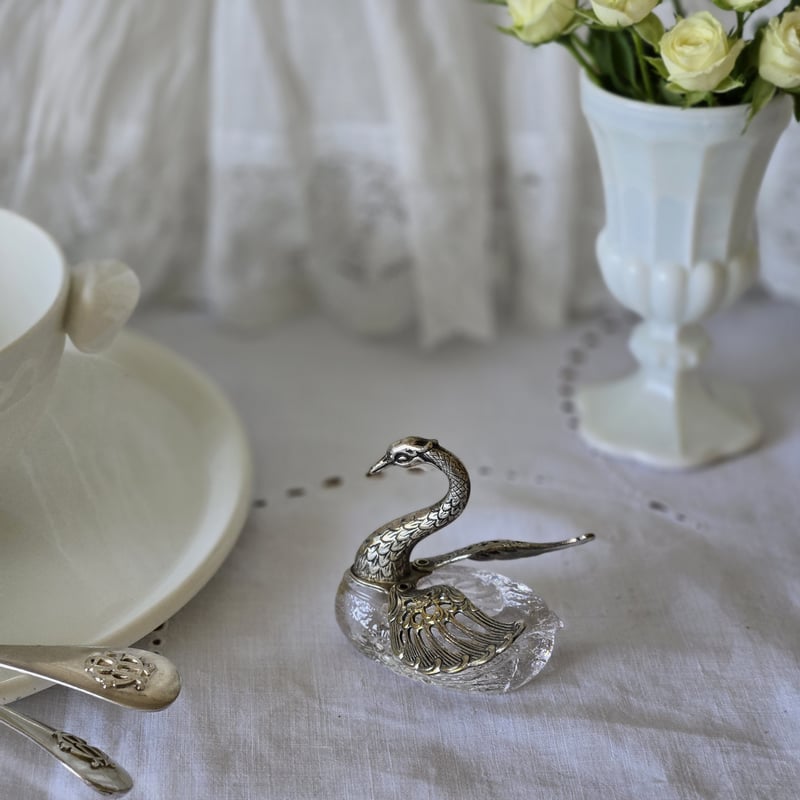 白鳥の塩入れ | リボンときどきネコ