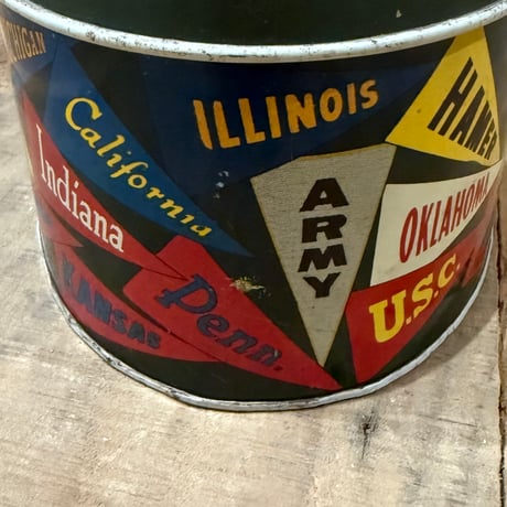 Pennant Lunch Box