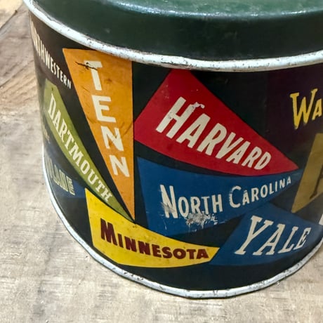 Pennant Lunch Box