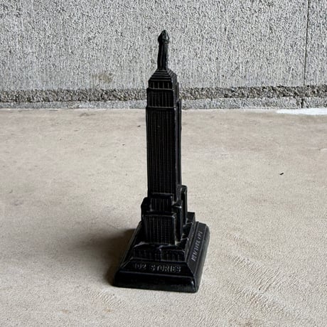 1250ft Empire State Building (B)