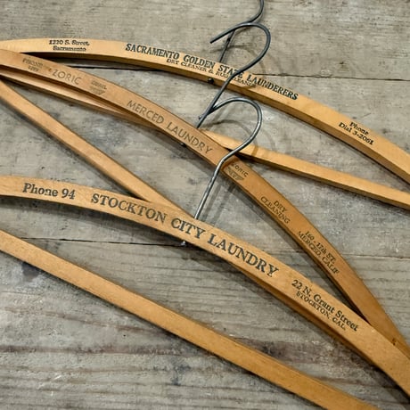 Wooden Hanger (3本セット) A
