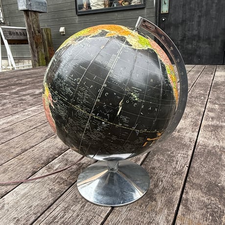 Black Ocean Globe w/Lamp