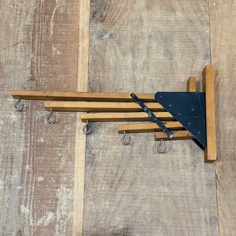 Folding Hanger Rack