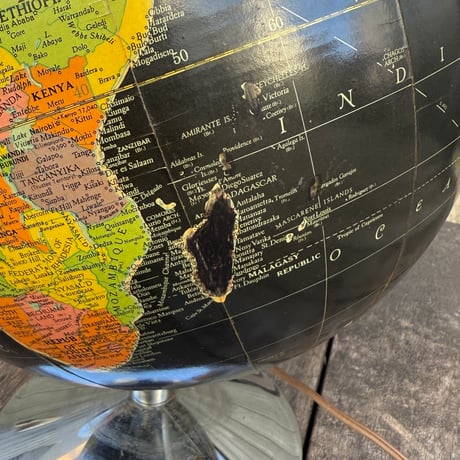 Black Ocean Globe w/Lamp
