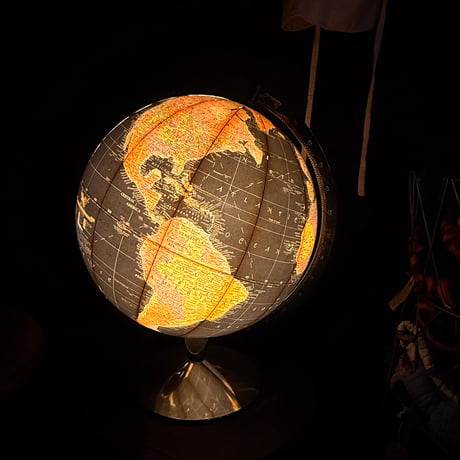 Black Ocean Globe w/Lamp