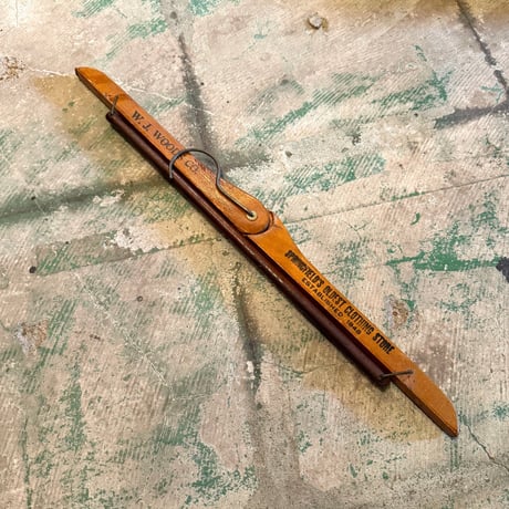 Folding Hanger