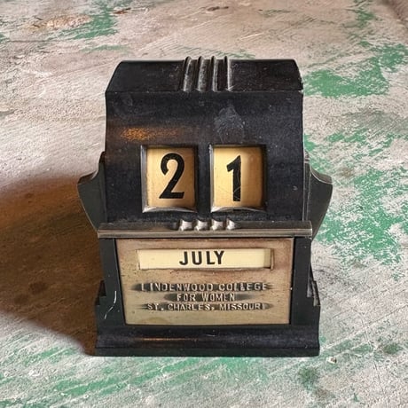 Desk Calendar