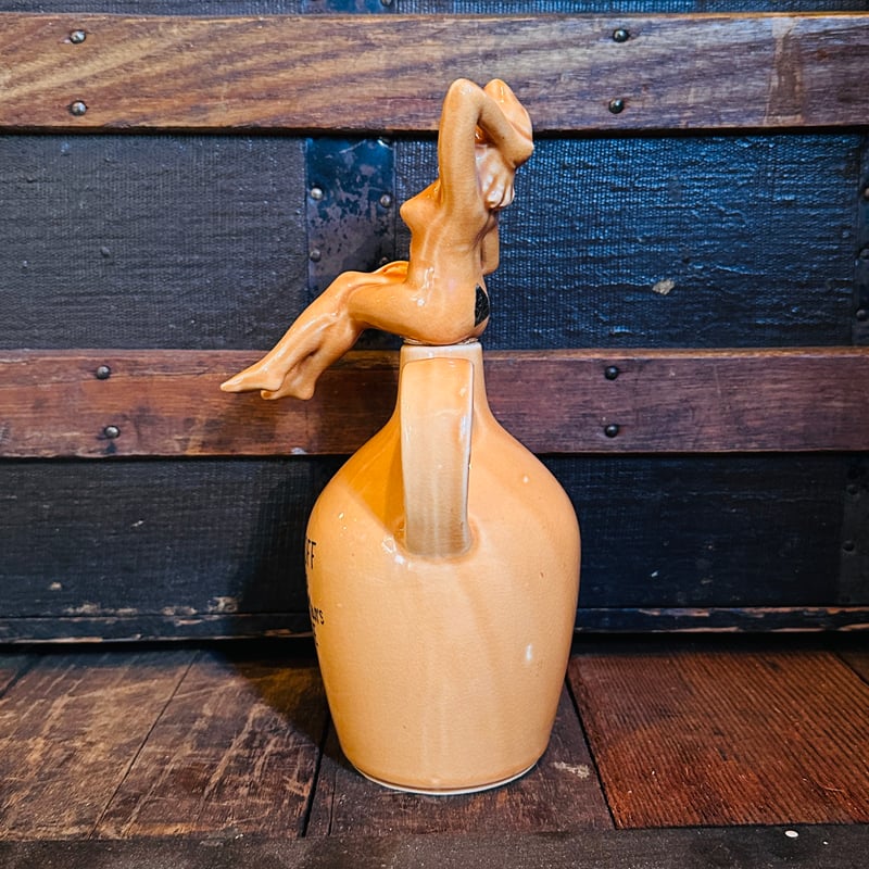 Pinup Girl Decanter | SUGAR DUMPLING Pinup Girl Decanter | SUGAR DUMPLING