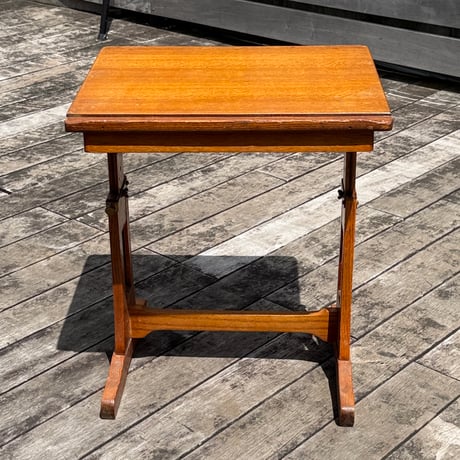 Oak Child Desk